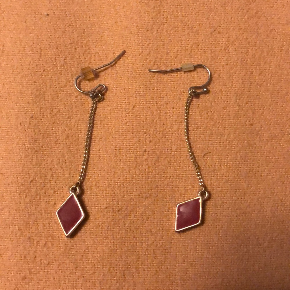 Drop diamond shaped earrings